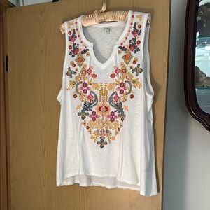 Sundance Boutique White and Orange Graphic Tank Top